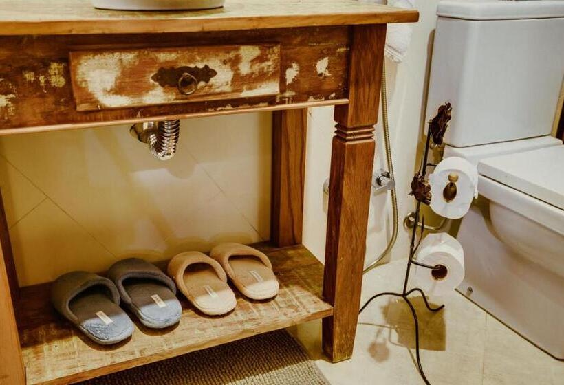 اتاق استاندارد با وان آب گرم, Flores Da Mantiqueira