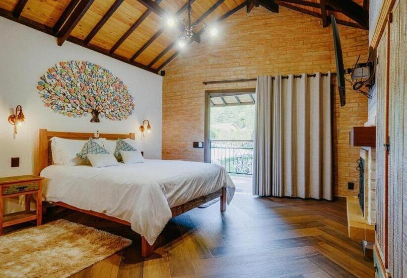 اتاق لوکس, Flores Da Mantiqueira