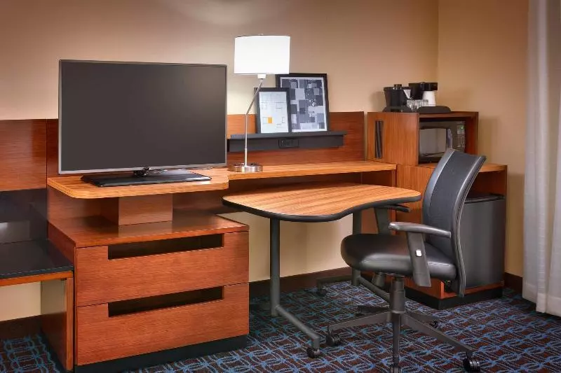 キングサイズベッドのスタンダードルーム, Fairfield Inn Salt Lake City Draper