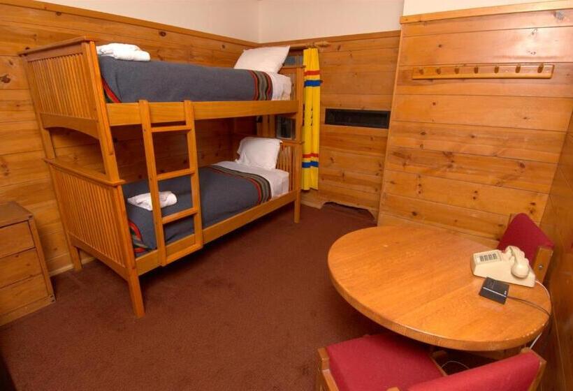 Standard Szoba Emeletes Ággyal és Közöz fürdővel, Timberline Lodge