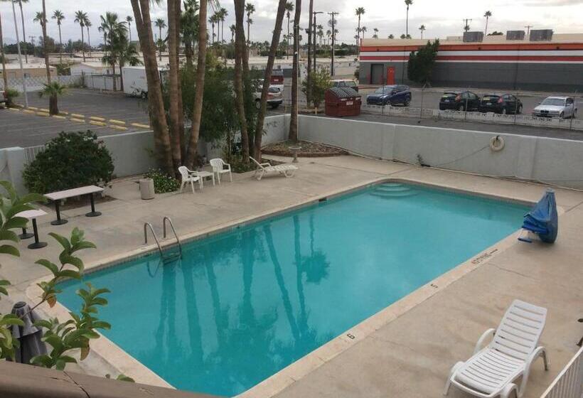 ２ダブルベッドのスタンダードルーム, Torch Lite Lodge