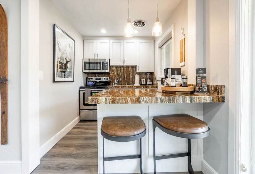 סוויטת ג'וניור, Treasure Mountain Inn