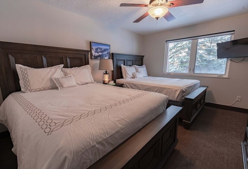 דירת שני חדרים, Treasure Mountain Inn