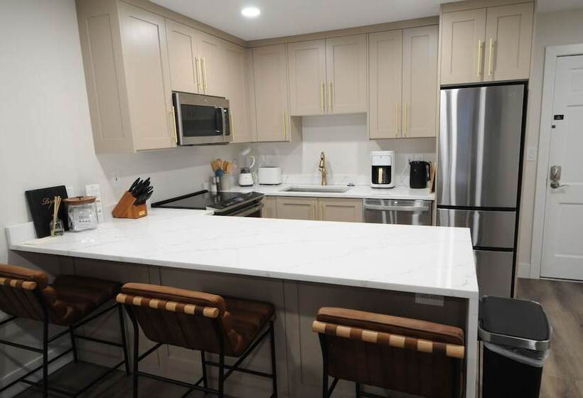 2ベッドルームアパートメント, Treasure Mountain Inn