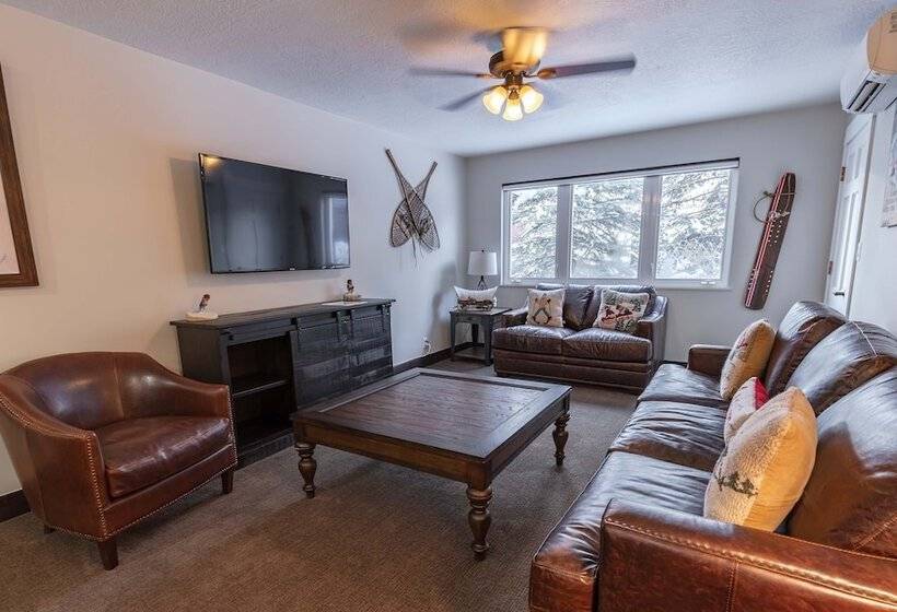 2ベッドルームアパートメント, Treasure Mountain Inn