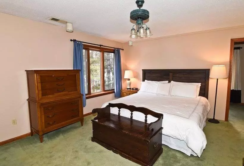 2ベッドルームのエクゼクティブアパートメント, Timber Inn Motel