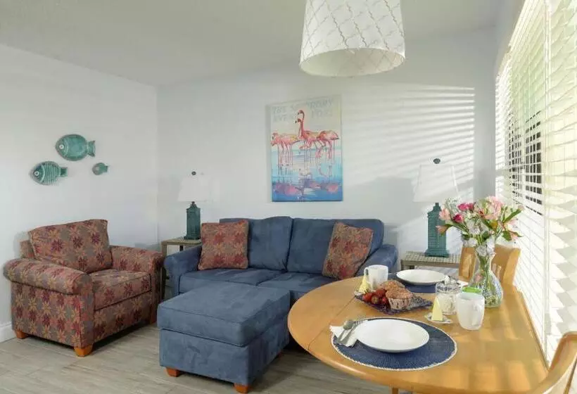 オーシャンビュースイート, Tuckaway Shores Resort
