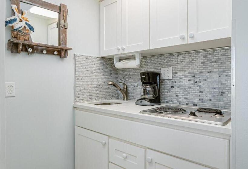 جناح مطلّ علي البحر, Tuckaway Shores Resort