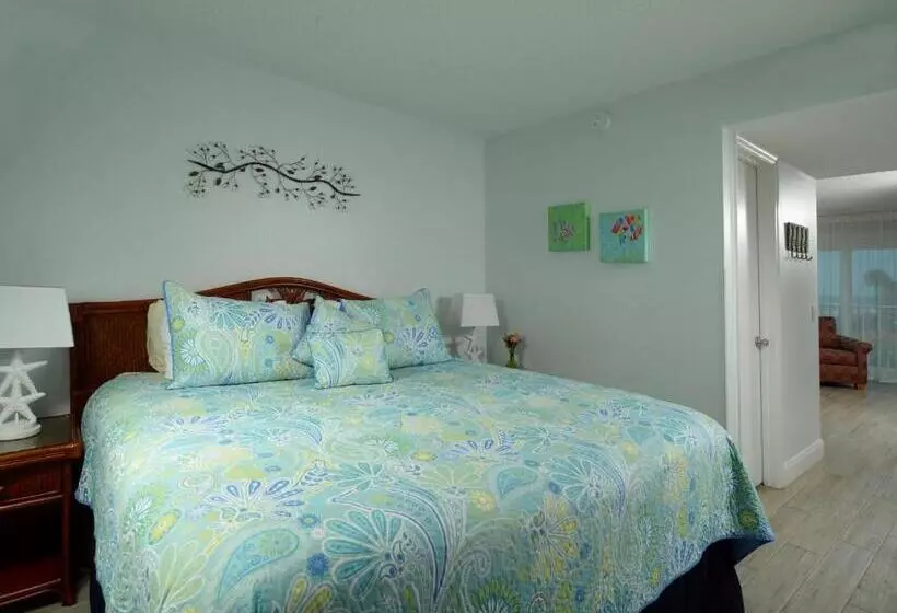 キングサイズベッドのスイートルーム, Tuckaway Shores Resort