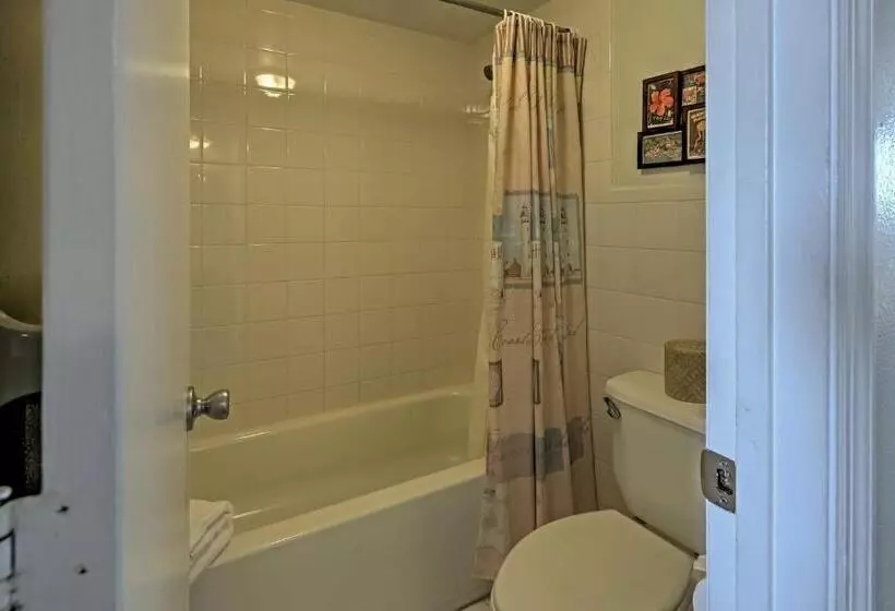 プールビュースイート, Tuckaway Shores Resort