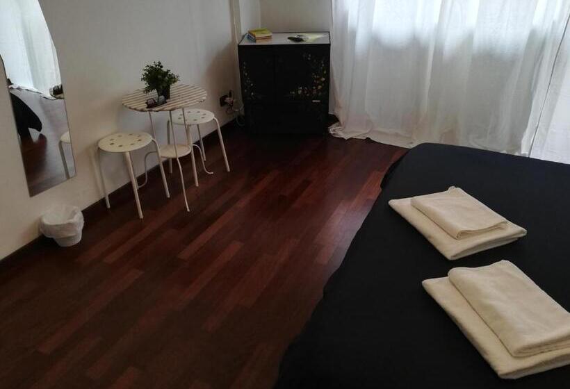 اتاق استاندارد, De Rossi Holiday