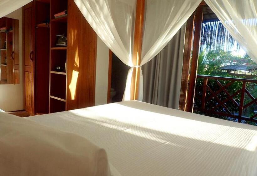 豪华洋房, Luar Do Leão Bungalow