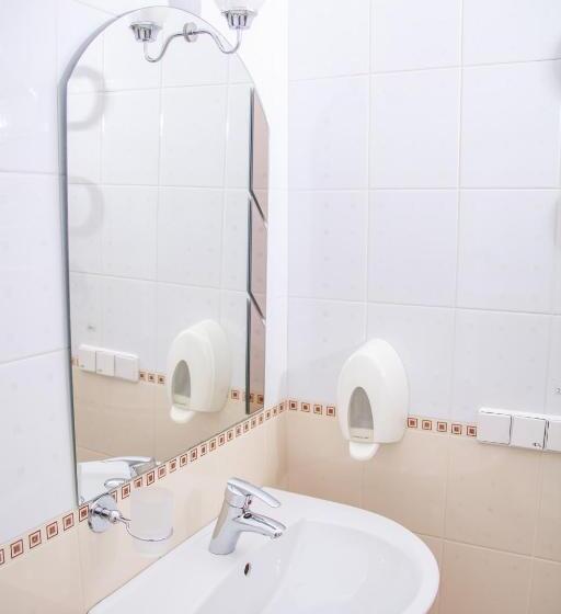 エコノミールーム, Piligrim 3