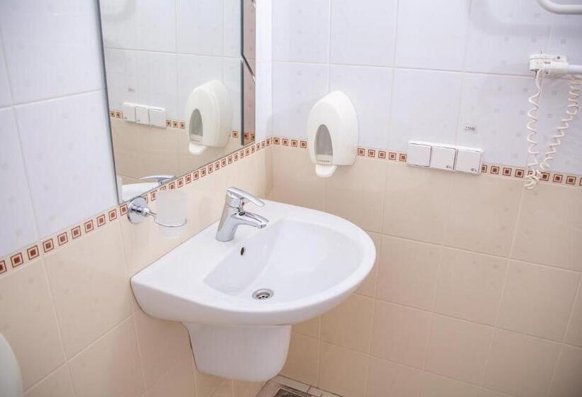 エコノミールーム, Piligrim 3