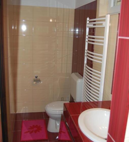 غرفة قياسية, Belvárosi Panzió Pápa