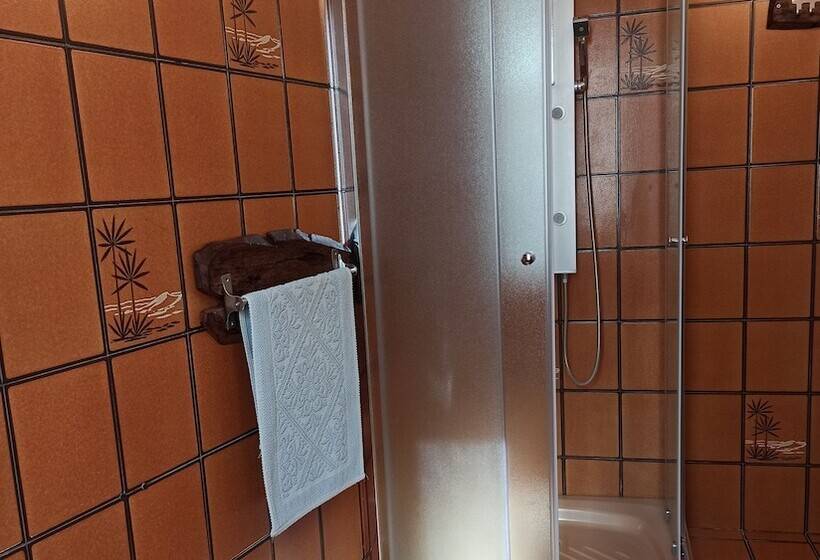 חדר סטנדרט לארבעה, Casa Olmi