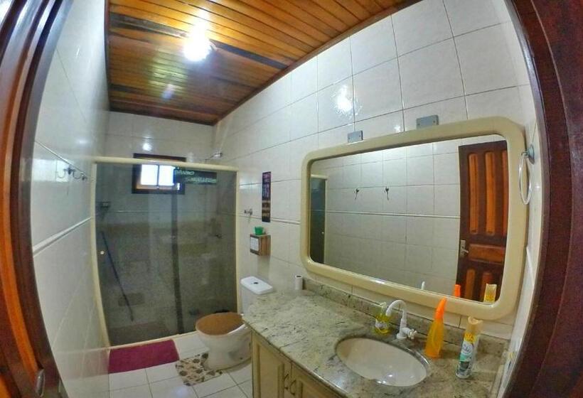스탠다드 4인용 룸 공용 욕실, Ecohostel Dos Canyons Santa Catarina