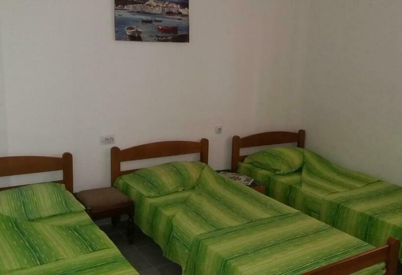 اتاق کلاسیک سه تخته, Rooms Sijak