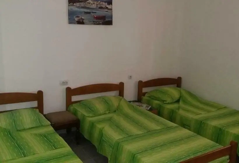 اتاق کلاسیک سه تخته, Rooms Sijak