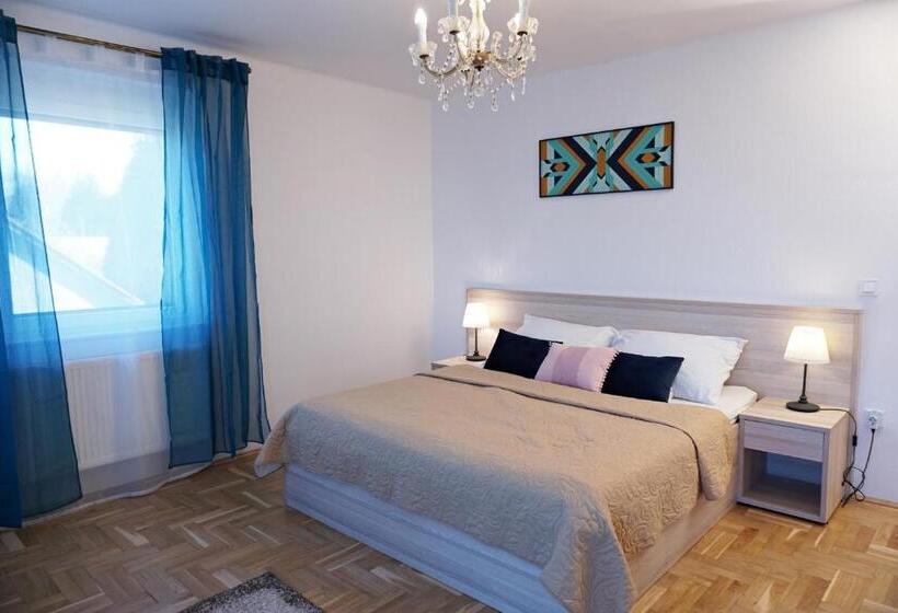 اتاق لوکس با چشم‌انداز دریاچه, Anna Panzió & Wellness Siófok