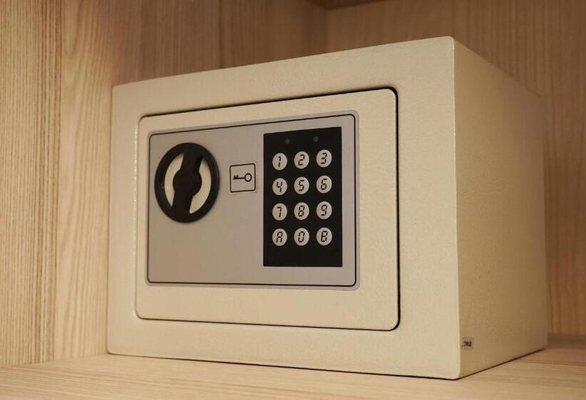 اتاق اکونومی, Anna Panzió & Wellness Siófok