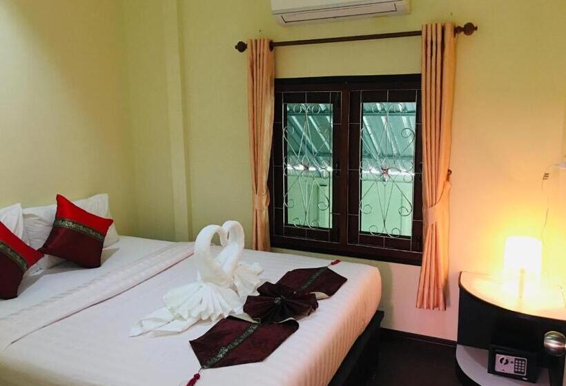 스탠다드 방갈로 정원 전망, Green Garden House