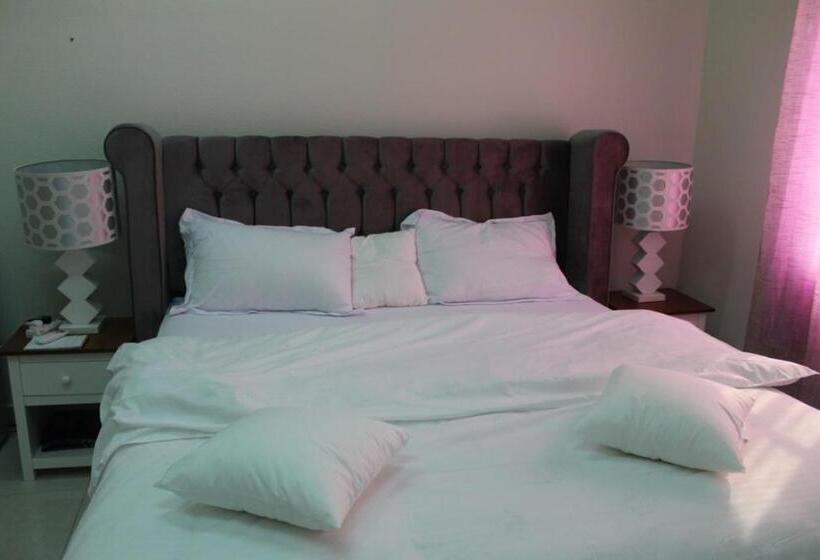 اتاق لوکس, Tafadal