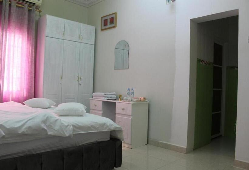 اتاق لوکس, Tafadal