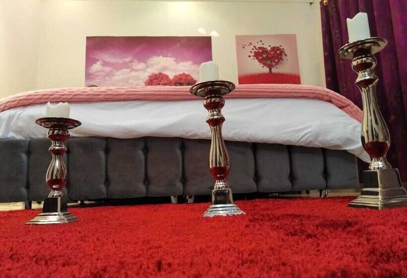 اتاق لوکس, Tafadal