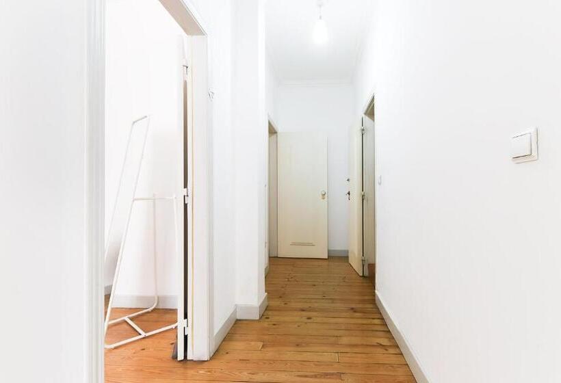آپارتمان سوپریور 1 خوابه, Lisbon Silver Flower   Flat In Lisbon Center