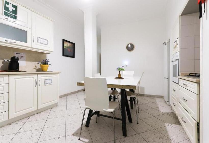 آپارتمان سوپریور 1 خوابه, Lisbon Silver Flower   Flat In Lisbon Center