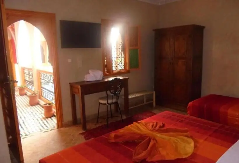 اتاق اجرایی سه نفره, Riad Villa Sidi Baba