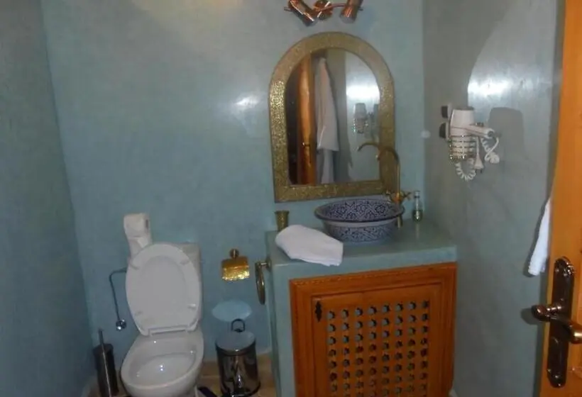 اتاق اجرایی سه نفره, Riad Villa Sidi Baba