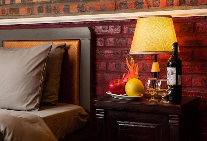 اتاق استاندارد سه تخته با چشمانداز باغ, Catba Spring Homestay