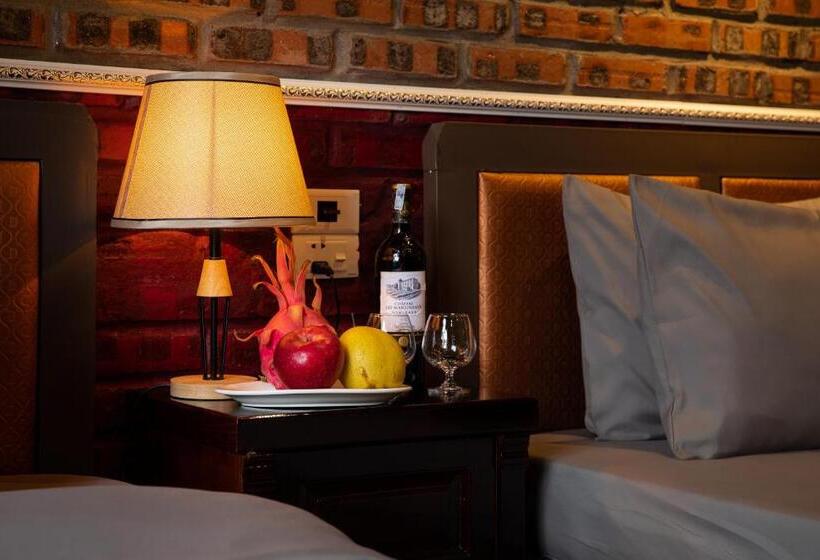 اتاق استاندارد سه تخته با چشم‌انداز باغ, Catba Spring Homestay