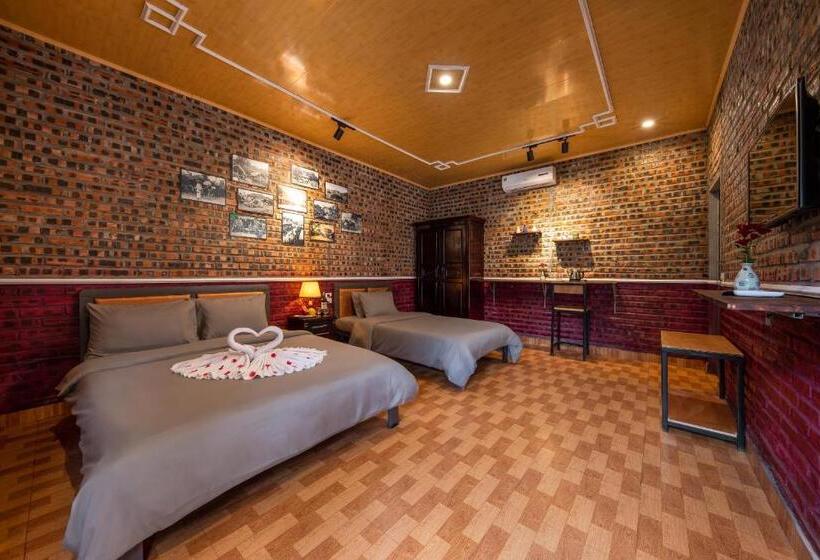 اتاق استاندارد سه تخته با چشمانداز باغ, Catba Spring Homestay