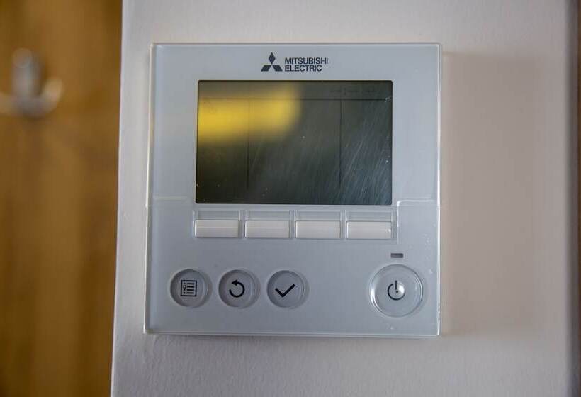 سوییت, Golden World Suite