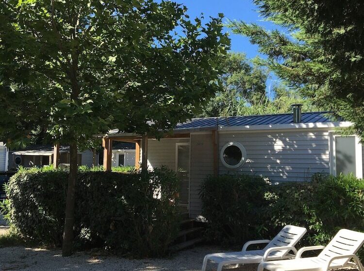 منزل غرفة نوم واحدة, Azur Beach