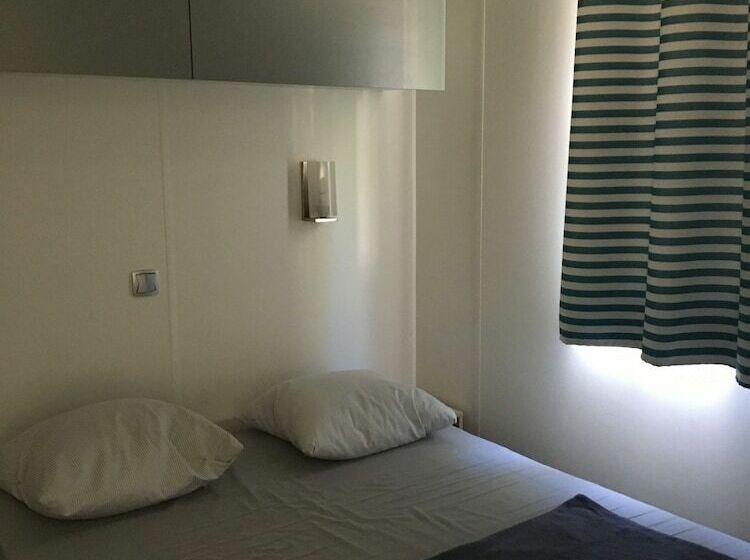 منزل غرفة نوم واحدة, Azur Beach