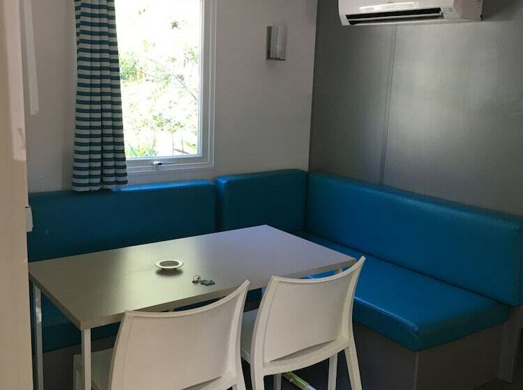 منزل غرفة نوم واحدة, Azur Beach