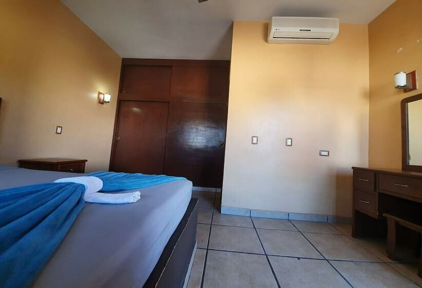 Quarto Estandar, Colonos Los Cabos