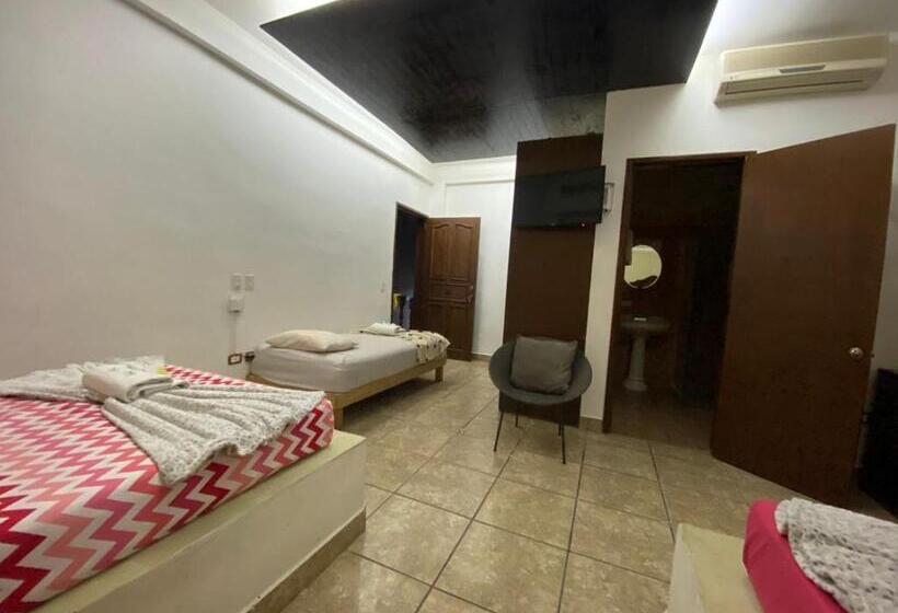 Quarto Triplo Estandar, Colonos Los Cabos