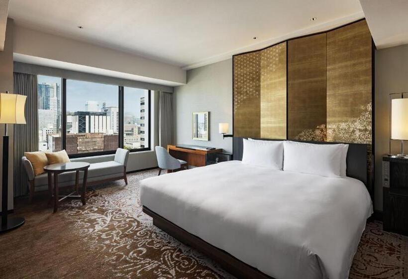 キングサイズベッドのデラックスルーム, Hyatt Regency Yokohama