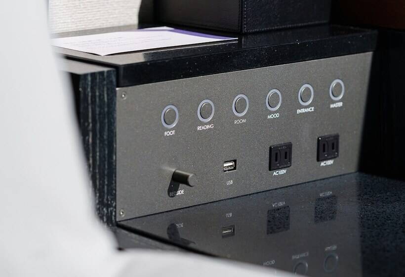 キングサイズベッドのスイートルーム, Hyatt Regency Yokohama