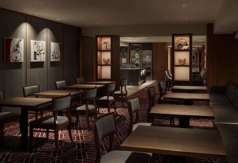 جناح سرير كينج, Hyatt Regency Yokohama