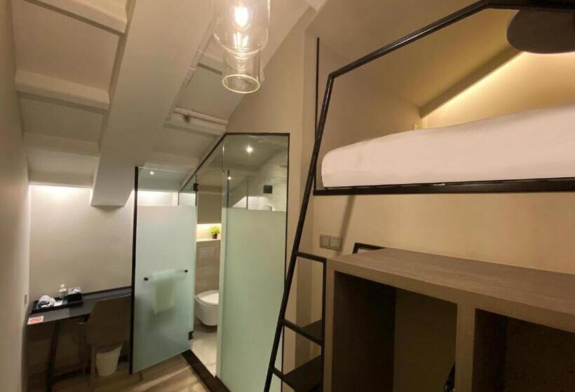 اتاق استاندارد, St Signature Jalan Besar, Short Overnight, 13 Hours, 6pm 7am