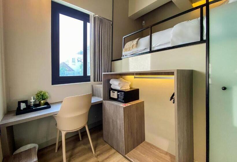 اتاق استاندارد, St Signature Jalan Besar, Short Overnight, 13 Hours, 6pm 7am