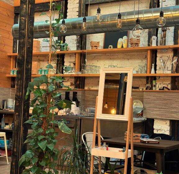 سوییت اجرایی, Boutique Guest House Yes For You