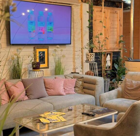 اتاق لوکس با بالکن, Boutique Guest House Yes For You