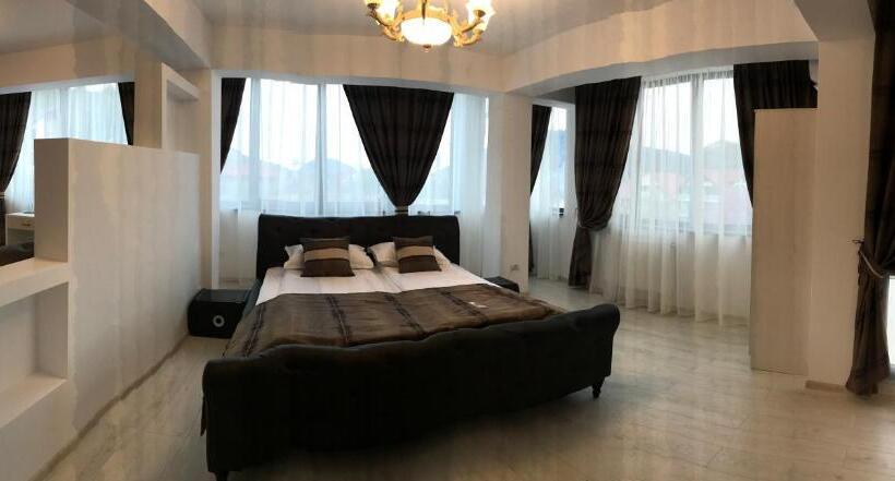 带露台的小型套房, Restaurant Ayan Piatra Neamt